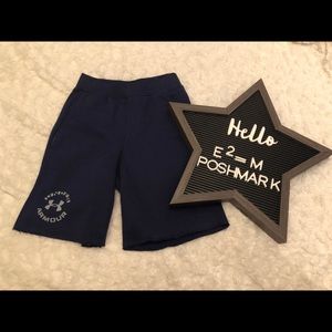Under Armour Boys Athletic Shorts Size XS 6-6X